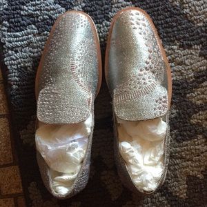 Silver slip in Oxford